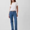 Jeans med medelhög midja, broderade och avslappnad rak passform