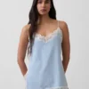 Linneblandad camisole med spetskant