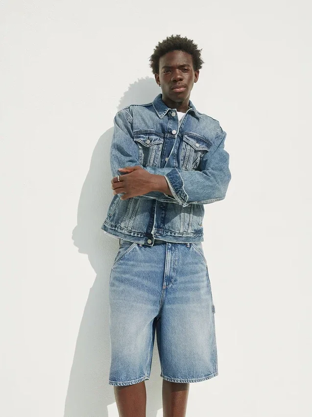10,5" Baggy denimshorts i snickarstil