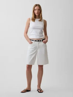 11" långa jeansshorts med medelhög midja