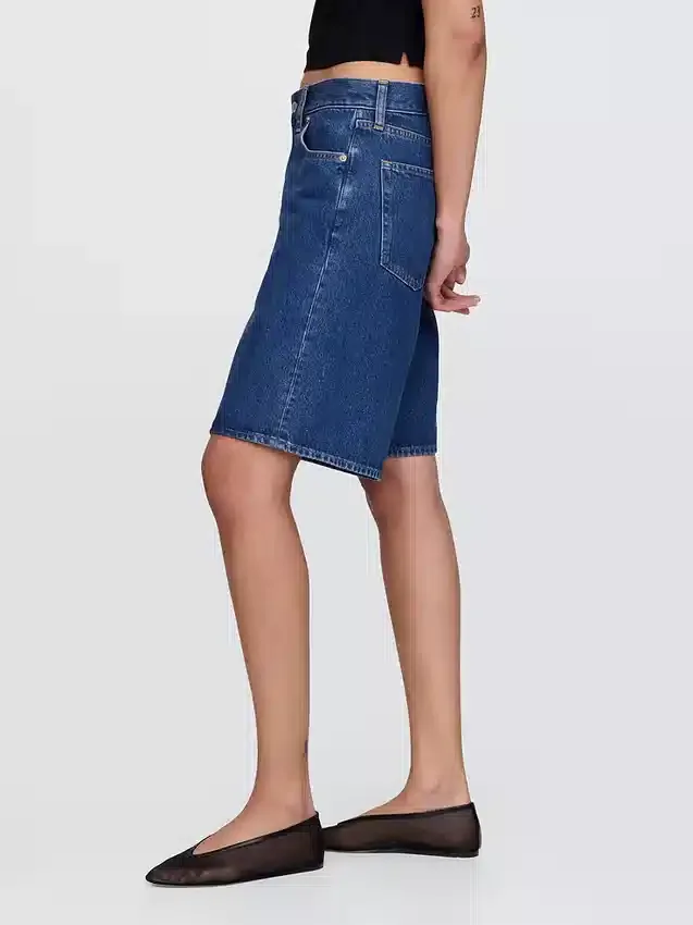11" långa jeansshorts med medelhög midja