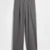 365 Lågmidjade byxor i borstad twill med veck