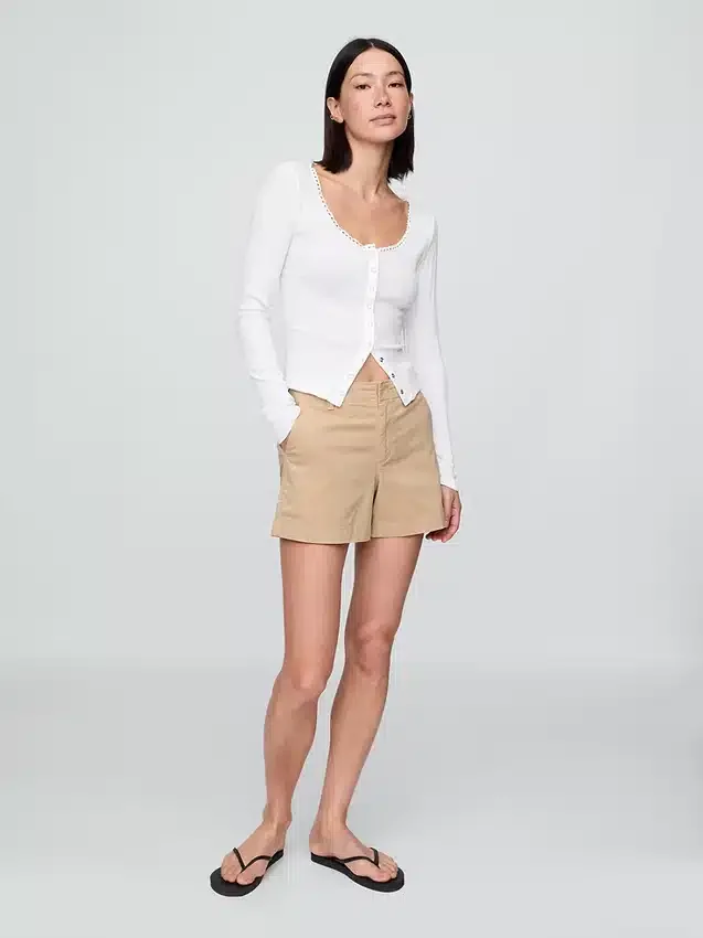 4" Downtown Shorts i khaki