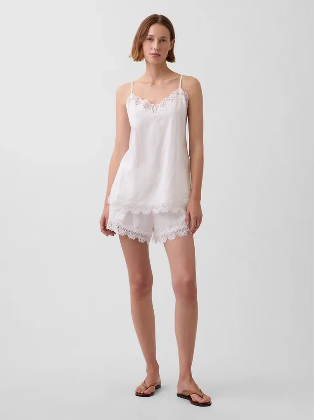4" Shorts i linneblandning med spetskant och medelhög midja