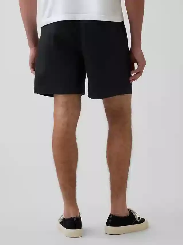 5,5" avslappnade shorts i linneblandning