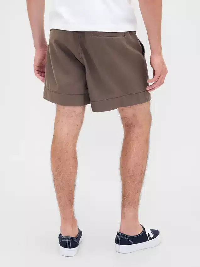 5,5" avslappnade shorts i linneblandning