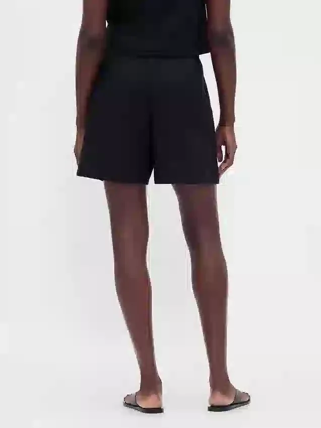 6" bekväma shorts i linneblandning