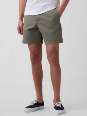 7″ avslappnade shorts