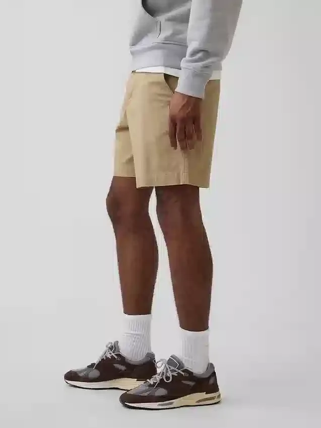 7" avslappnade shorts