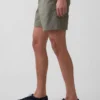 7" avslappnade shorts