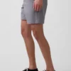 7" avslappnade shorts