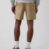 7" avslappnade shorts