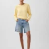 8" Bermudashorts i denim med medelhög midja och lös passform