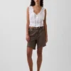 8" Bermudashorts i denim med medelhög midja och lös passform