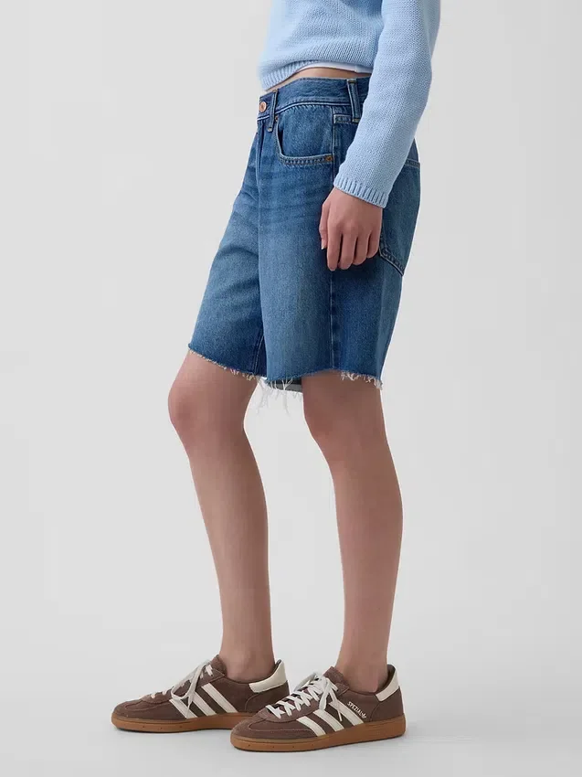8" Bermudashorts i denim med medelhög midja och lös passform