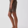 8" Bermudashorts i denim med medelhög midja och lös passform
