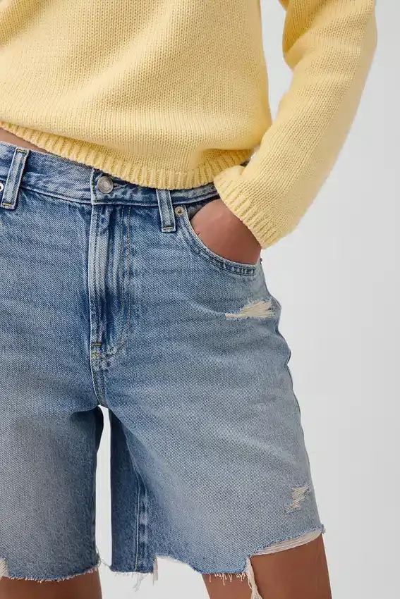 8" Bermudashorts i denim med medelhög midja och lös passform