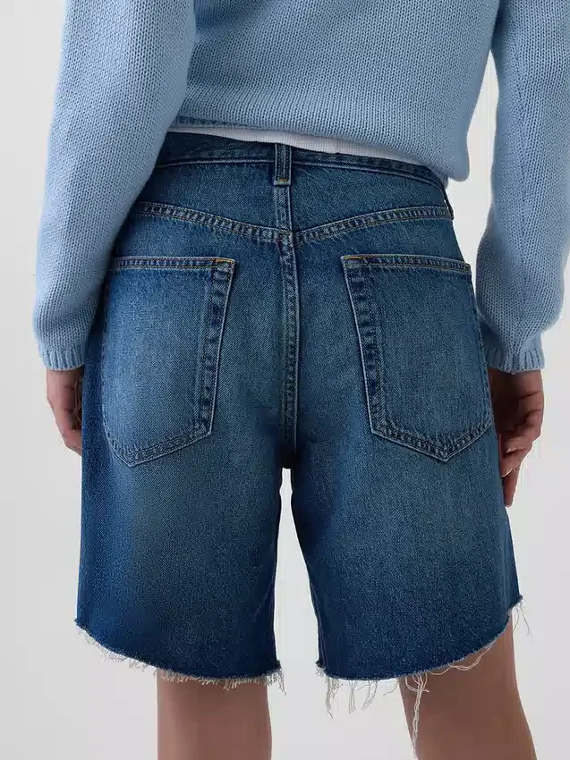 8" Bermudashorts i denim med medelhög midja och lös passform