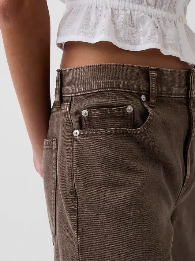 8" Bermudashorts i denim med medelhög midja och lös passform