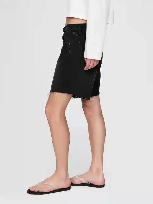 8" Bermudashorts i lös passform med medelhög midja i 90-talsstil
