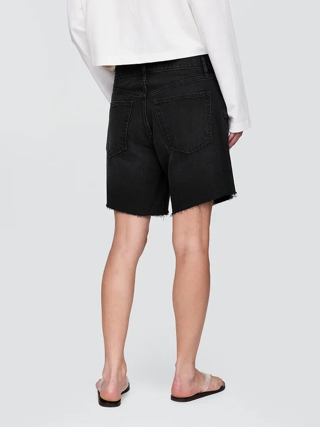 8" Bermudashorts i lös passform med medelhög midja i 90-talsstil