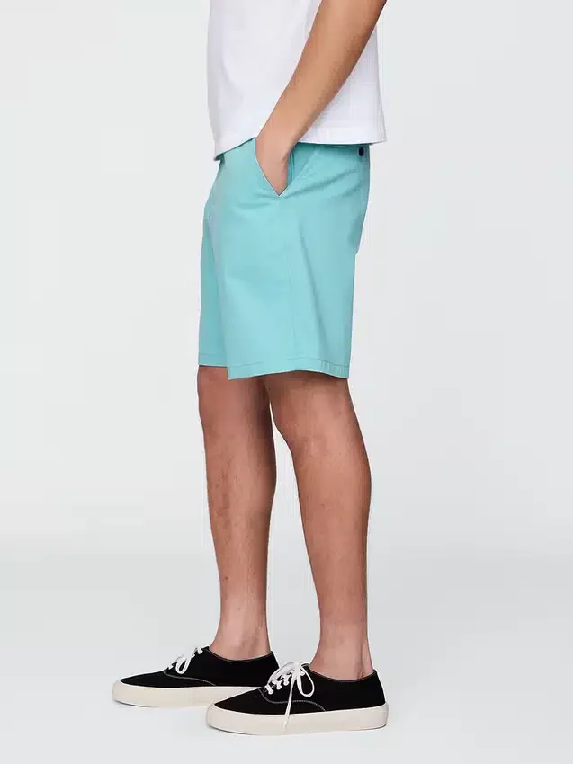 8" moderna Shorts