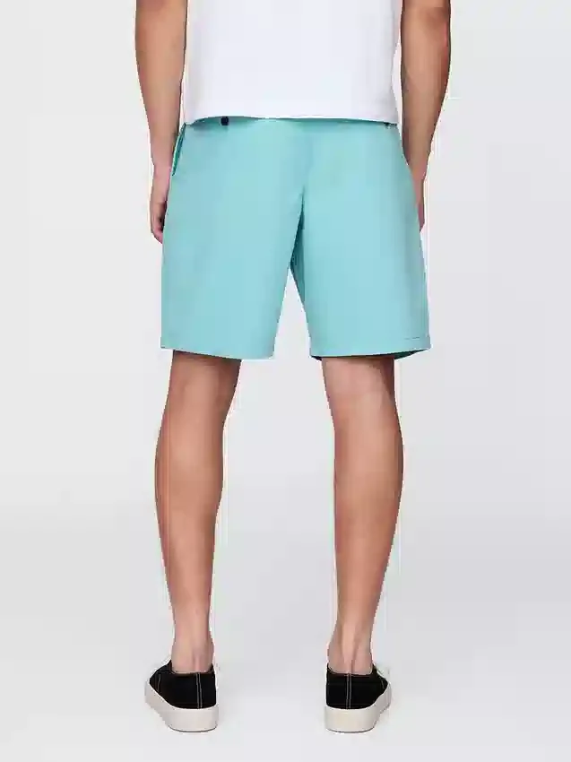 8" moderna Shorts
