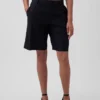 9" lågmidjade shorts i linneblandning