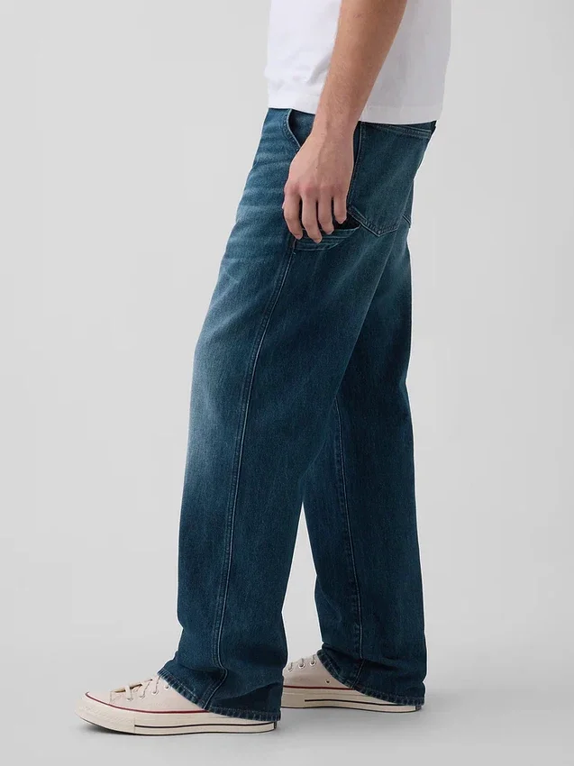 90-talsinspirerade, lösa snickarjeans