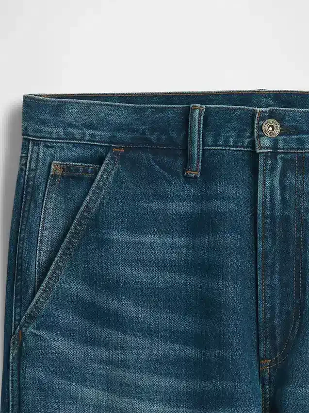 90-talsinspirerade, lösa snickarjeans