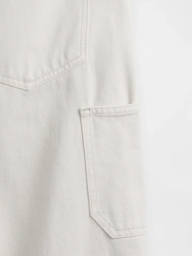 90-talsinspirerade, lösa snickarjeans