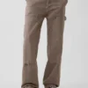 90-talsinspirerade, lösa snickarjeans med dubbla knän