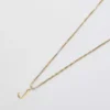 Admiral Row guldhalsband med elegant initial