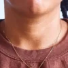 Admiral Row guldhalsband med elegant initial