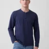 Avslappnad Henley-T-shirt