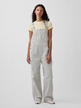 Avslappnad overall i randig denim