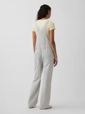 Avslappnad overall i randig denim