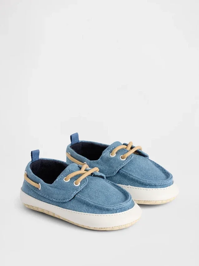 Baby-båtskor i denim