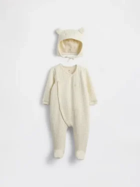 Baby First Favorites-klädset med korsad öppning