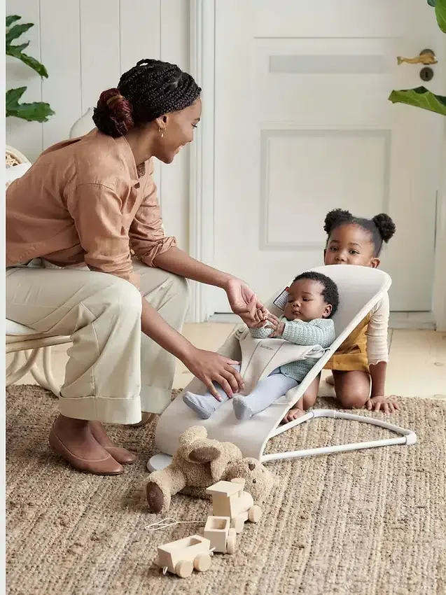 BabyBjörn 3D-jersey och mjuk leksak – Bouncer Bliss-paket