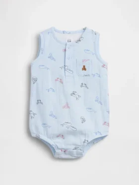 Babybodysuit i bomullsgasväv med Henley-krage och ficka