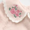 Babybodysuit med broderad krage