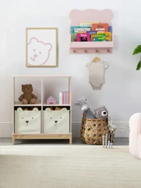 babyGap Brannan Bear vägghylla med 4 krokar