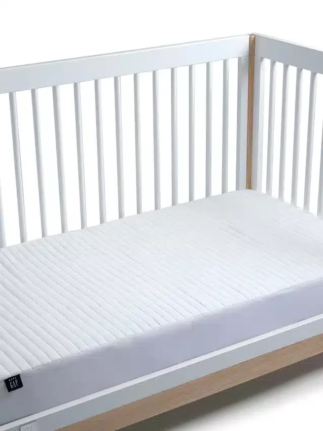 babyGap kylande skyddsmadrass till spjälsäng