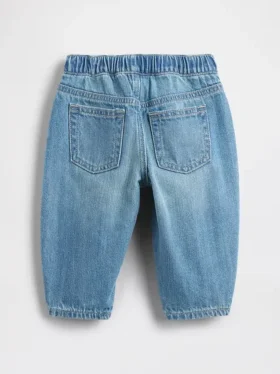 Babyjeans med rörformad passform