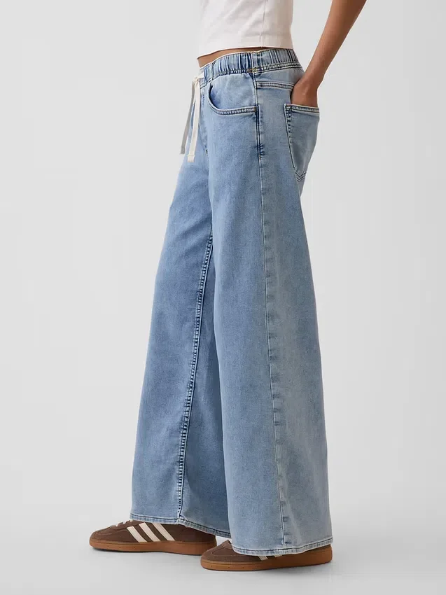 Baggy-Jeans i stickat med medelhög midja