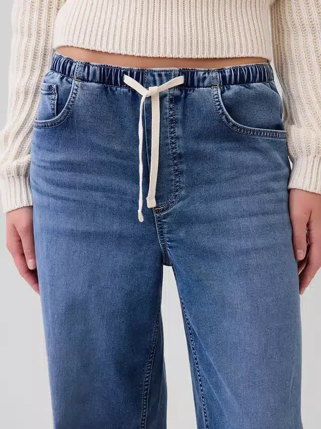 Baggy-Jeans i stickat med medelhög midja