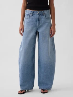 Baggy jeans med avsmalnande ben och medelhög midja