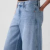 Baggy jeans med avsmalnande ben och medelhög midja