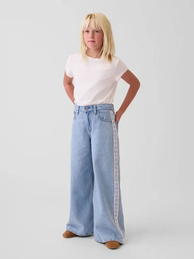 Baggy-jeans med låg midja och spetskant för barn